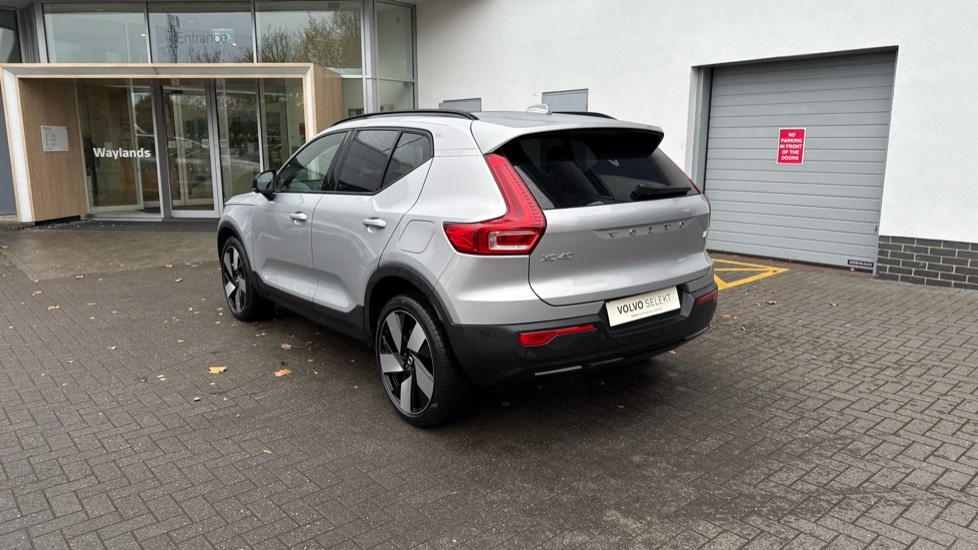 Used Volvo XC40 2023 for sale - 76479781: Photo 16