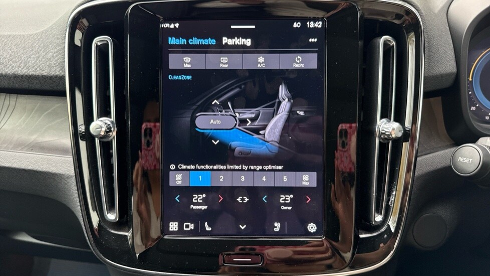 Used Volvo XC40 2023 for sale - 76479781: Photo 22