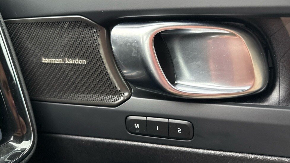 Used Volvo XC40 2023 for sale - 76479781: Photo 27