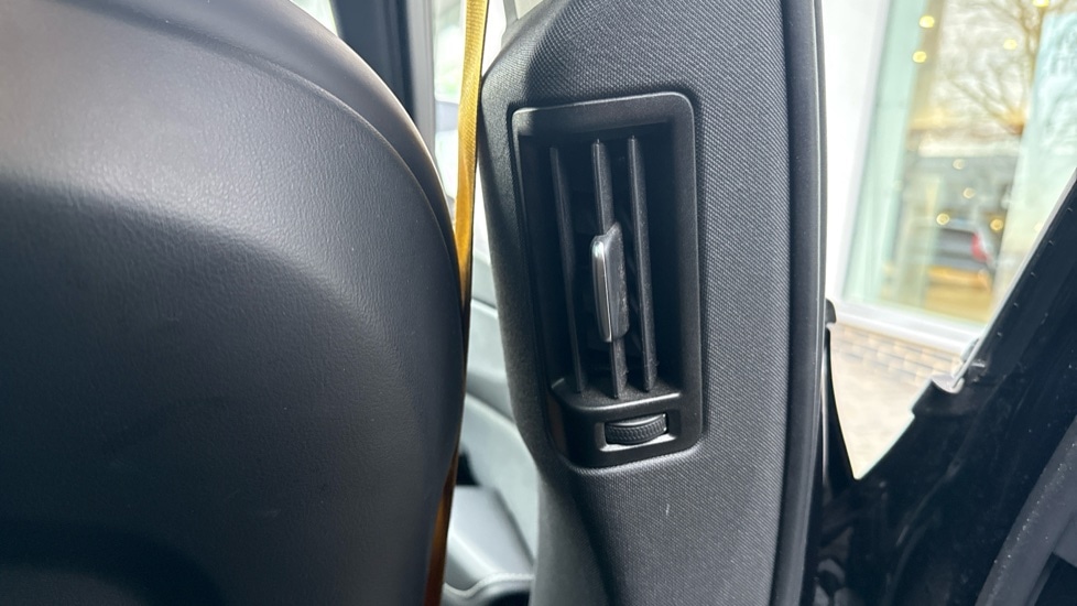 Used Volvo XC60 2021 for sale - 77795082: Photo 22