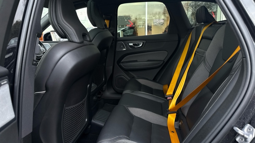 Used Volvo XC60 2021 for sale - 77795082: Photo 32