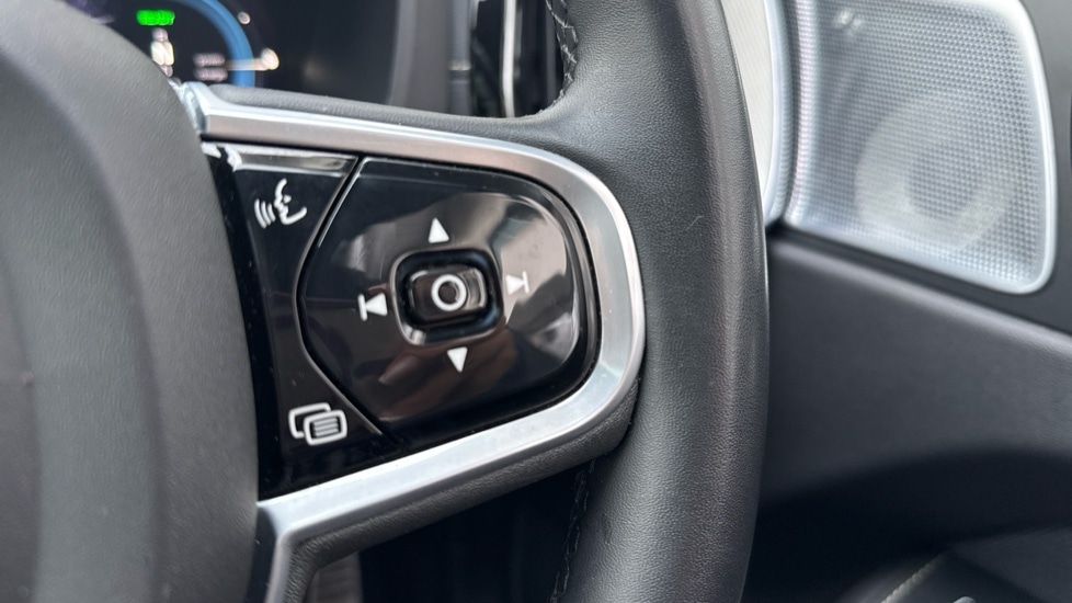 Used Volvo XC60 2021 for sale - 77795082: Photo 36