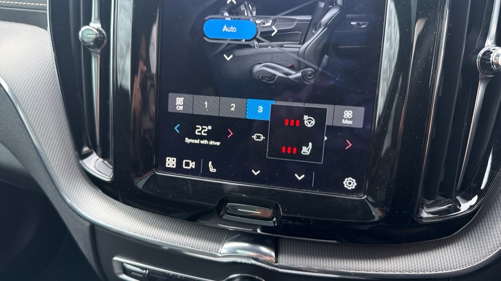 Used Volvo XC60 2021 for sale - 77795082: Photo 43