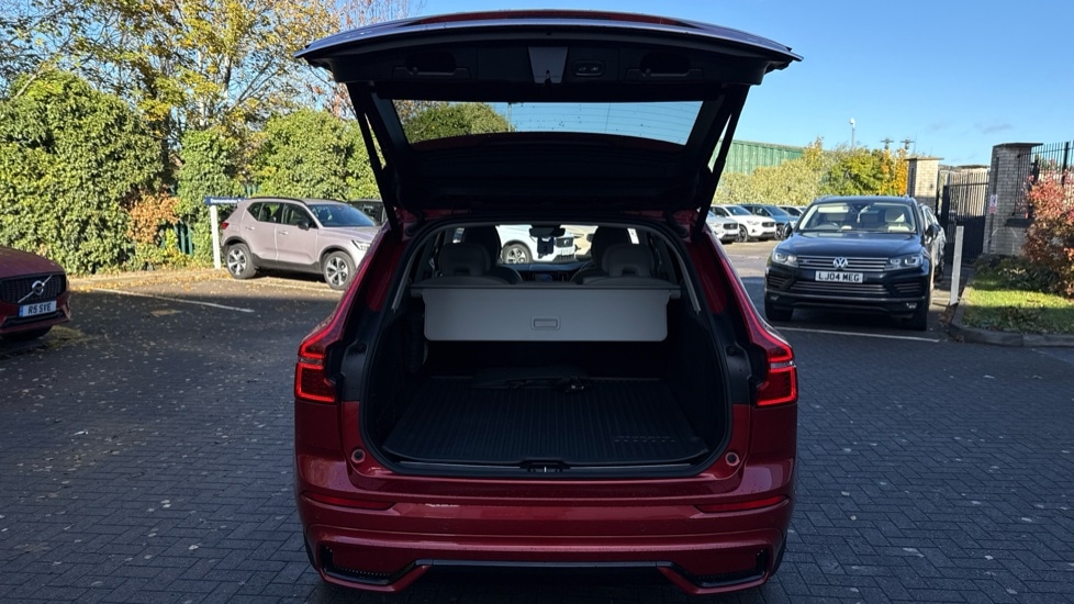 Used Volvo XC60 2023 for sale - 76597970: Photo 13