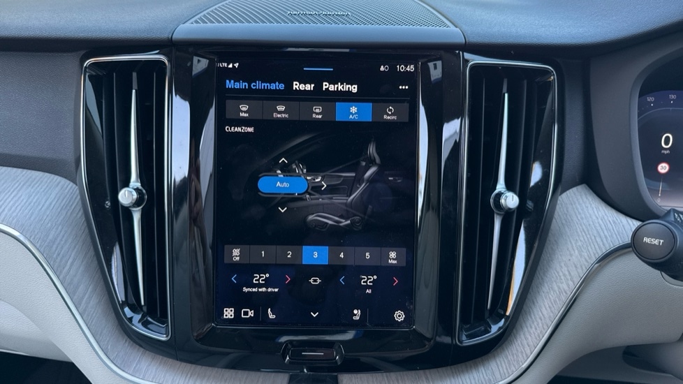 Used Volvo XC60 2023 for sale - 76597970: Photo 14