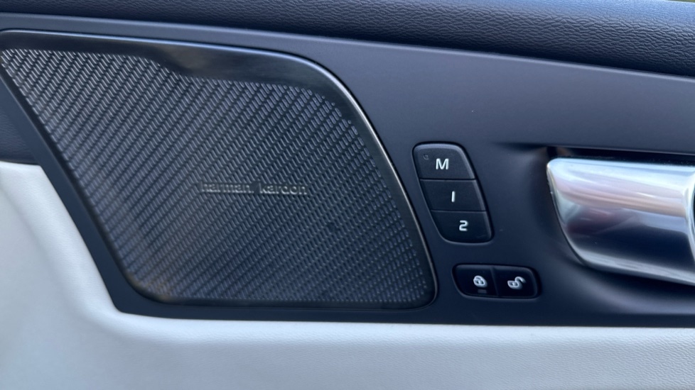 Used Volvo XC60 2023 for sale - 76597970: Photo 22