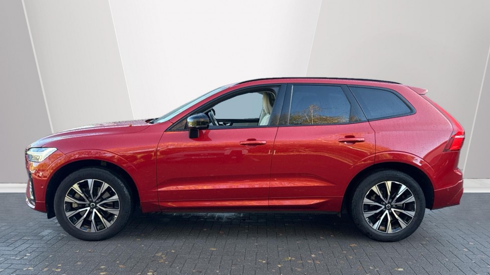 Used Volvo XC60 2023 for sale - 76597970: Photo 3