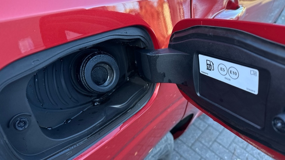 Used Volvo XC60 2023 for sale - 76597970: Photo 30