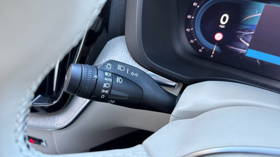 Used Volvo XC60 2023 for sale - 76597970: Photo 34