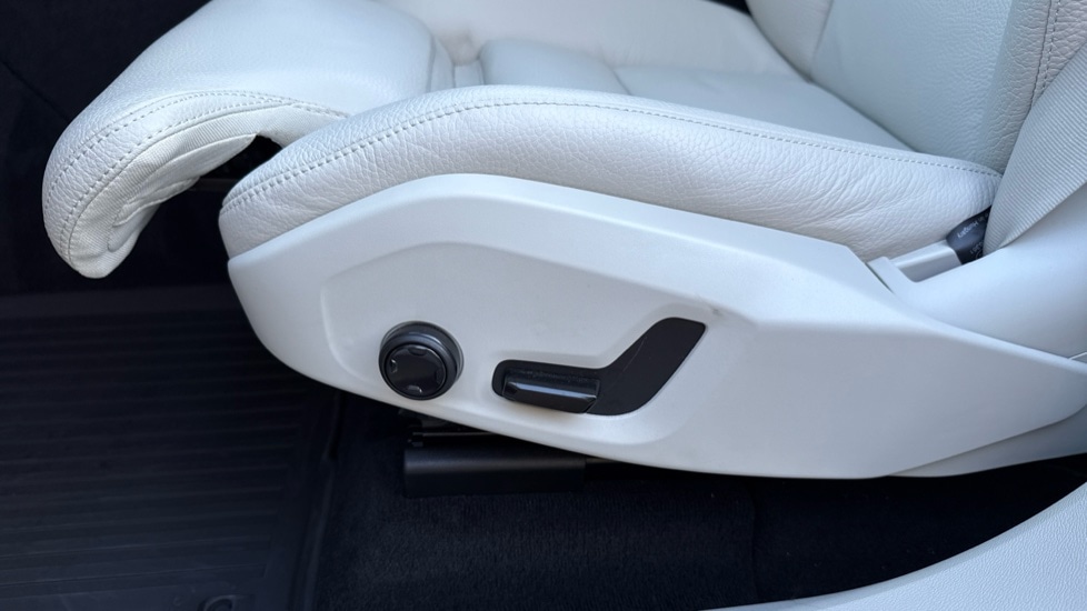 Used Volvo XC60 2023 for sale - 76597970: Photo 39