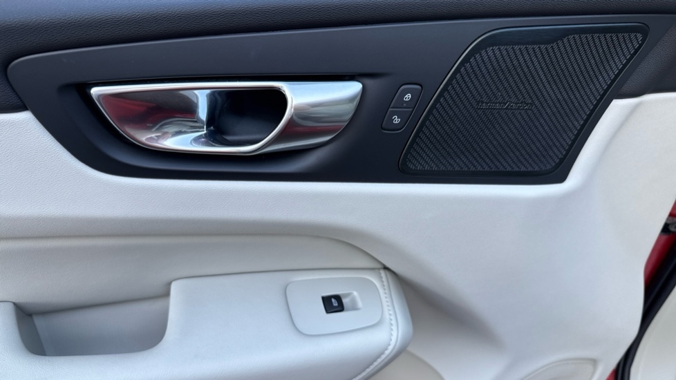 Used Volvo XC60 2023 for sale - 76597970: Photo 40