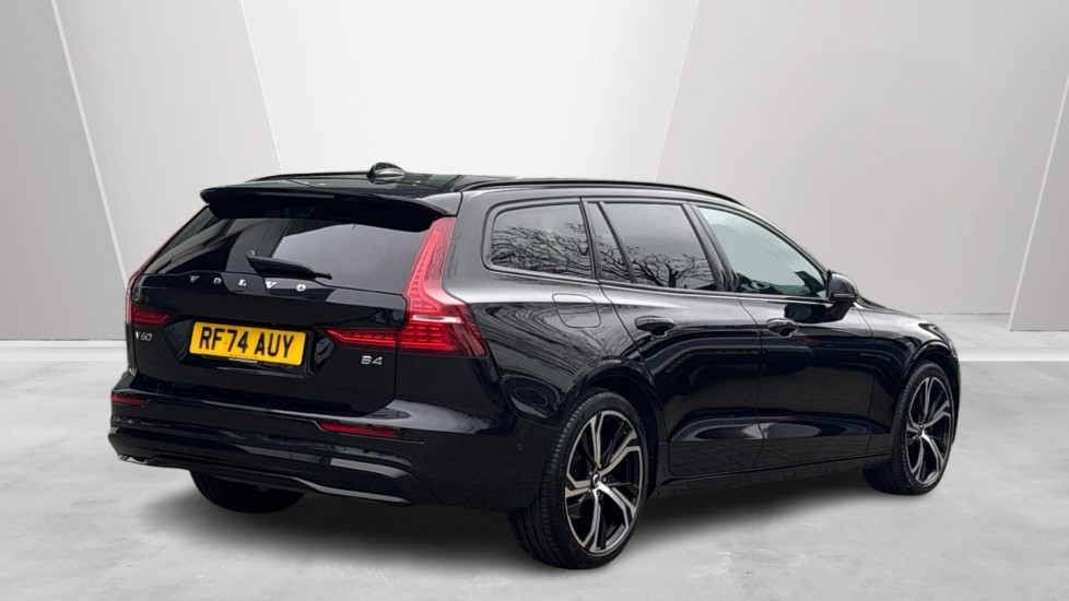 Used Volvo V60 2025 for sale - 78041935: Photo 2