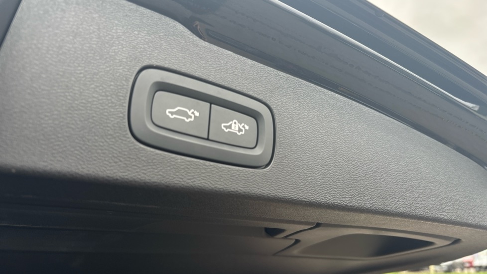 Used Volvo V60 2025 for sale - 78041935: Photo 27