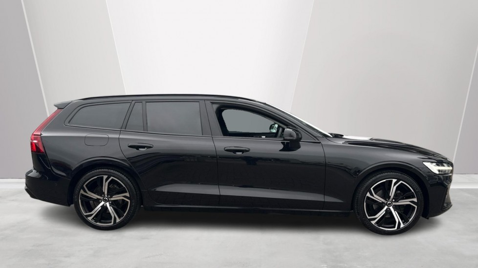 Used Volvo V60 2025 for sale - 78041935: Photo 3