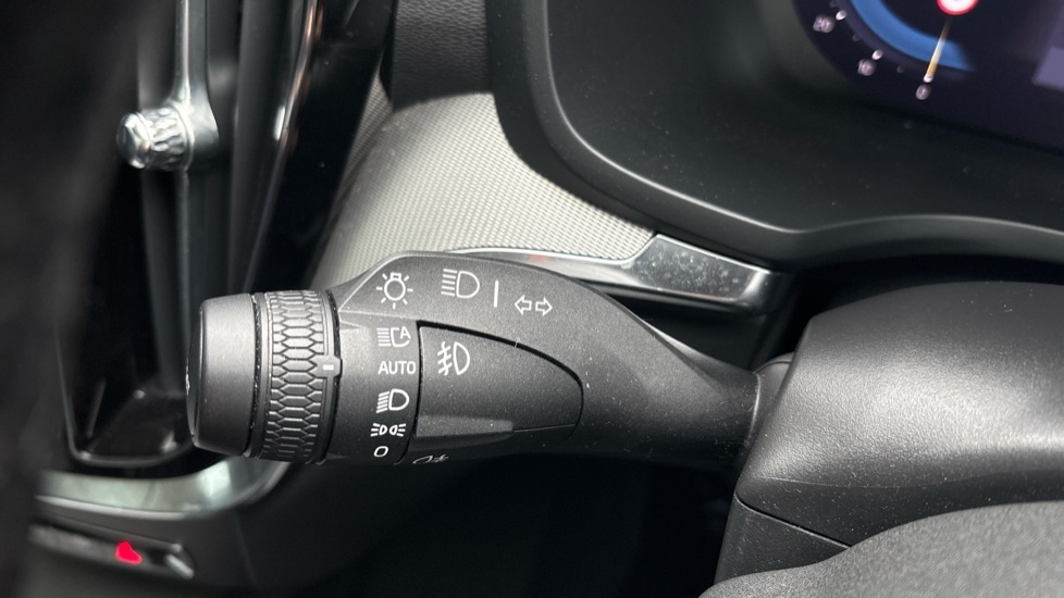 Used Volvo V60 2025 for sale - 78041935: Photo 37