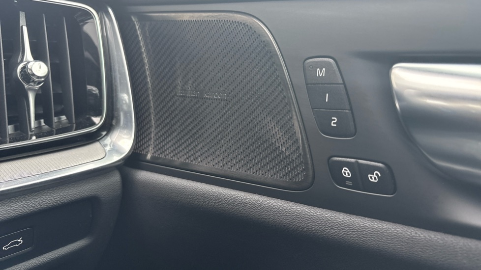 Used Volvo V60 2025 for sale - 78041935: Photo 40