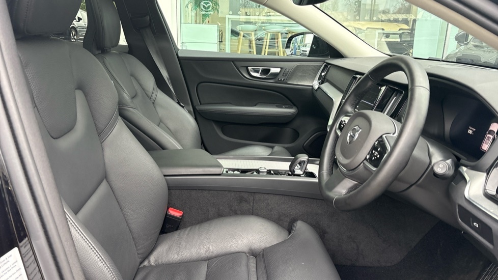 Used Volvo V60 2025 for sale - 78041935: Photo 56