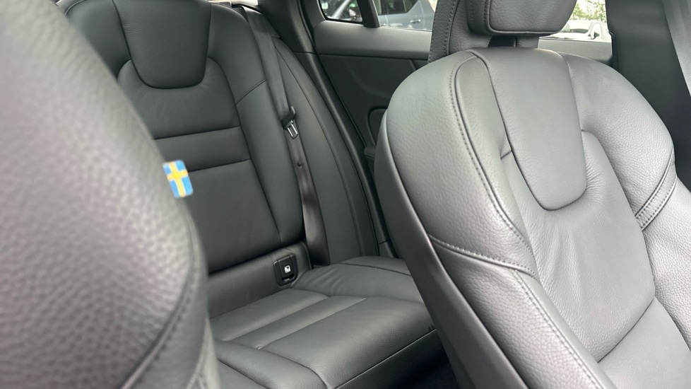 Used Volvo V60 2025 for sale - 78041935: Photo 58