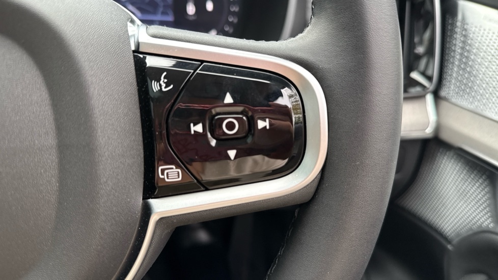 Used Volvo XC90 2025 for sale - 76507676: Photo 25