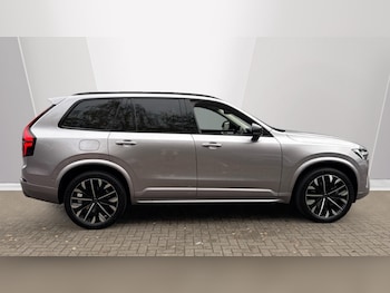 Used Volvo XC90 2025 for sale - 76507676: Photo