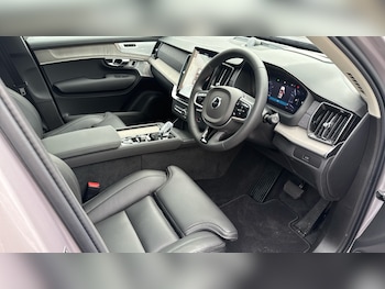 Used Volvo XC90 2025 for sale - 76507676: Photo