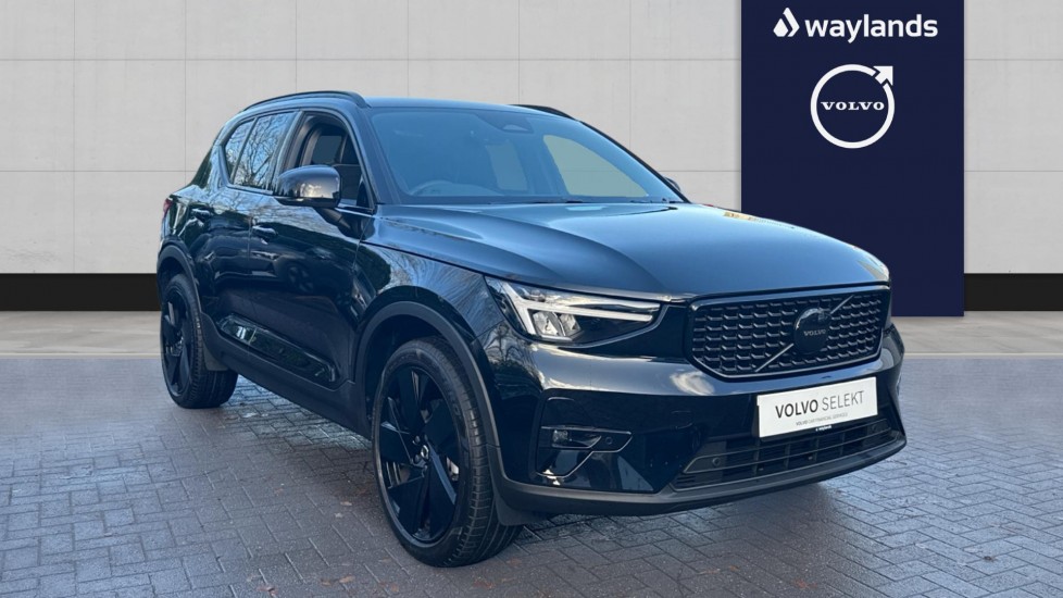 Used Volvo XC40 2025 for sale - 76881817: Photo 1
