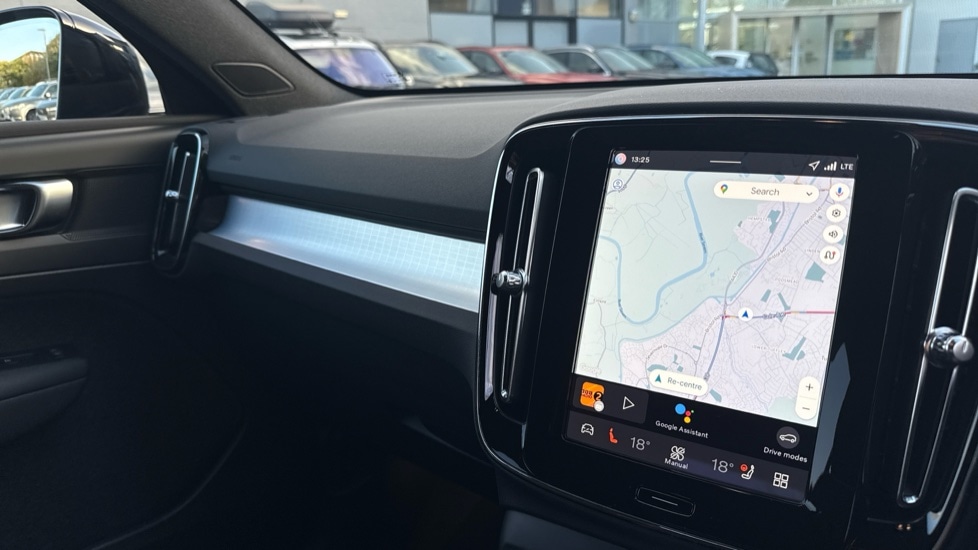 Used Volvo XC40 2025 for sale - 76881817: Photo 40