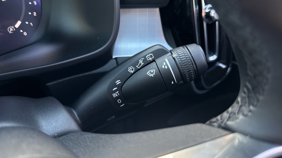 Used Volvo XC40 2025 for sale - 76881817: Photo 43