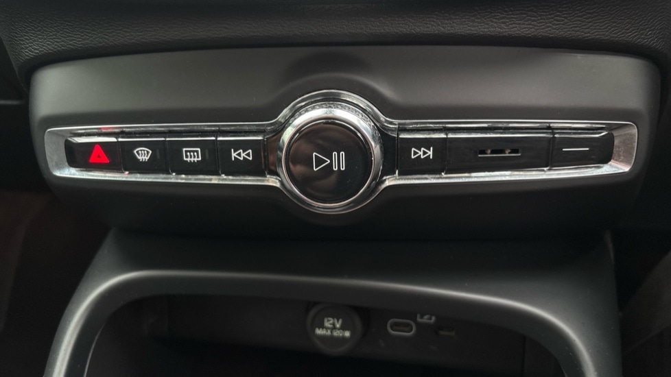 Used Volvo C40 2022 for sale - 76140170: Photo 27