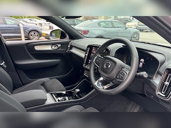 Used Volvo XC40 2026 for sale - 79117645: Photo