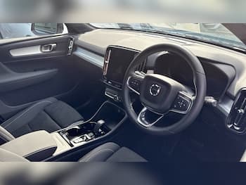 Used Volvo XC40 2026 for sale - 79751595: Photo