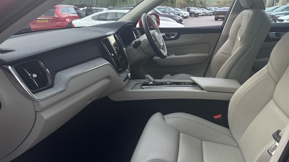 Used Volvo XC60 2021 for sale - 77979005: Photo 27