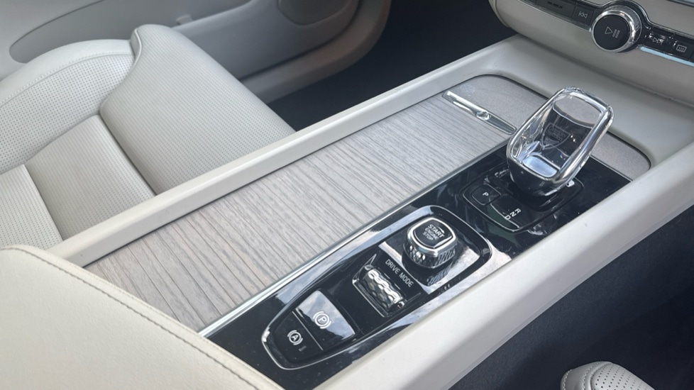 Used Volvo XC60 2021 for sale - 77979005: Photo 36