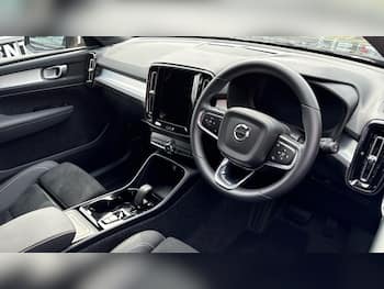 Used Volvo XC40 2025 for sale - 79627796: Photo