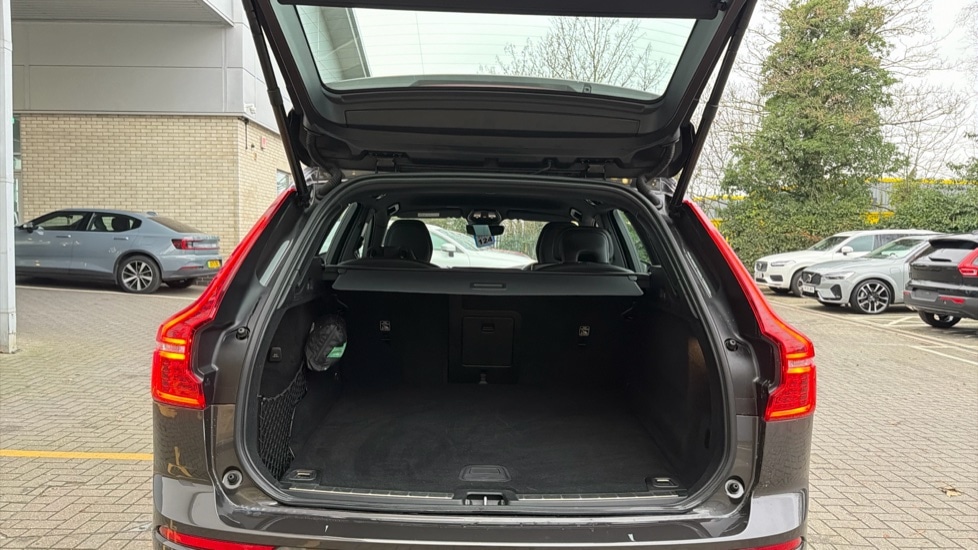 Used Volvo XC60 2022 for sale - 77316066: Photo 13