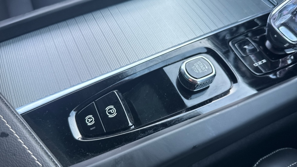 Used Volvo XC60 2025 for sale - 77099093: Photo 19