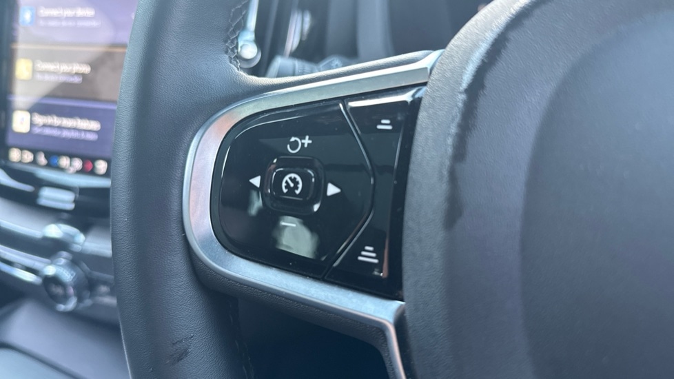 Used Volvo XC60 2025 for sale - 77099093: Photo 24