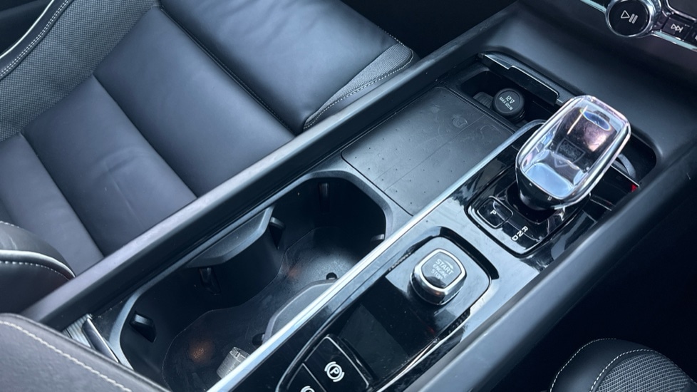 Used Volvo XC60 2025 for sale - 77099093: Photo 35