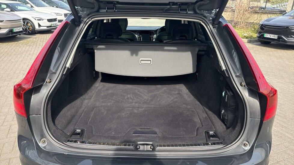 Used Volvo V90 2020 for sale - 78059654: Photo 25