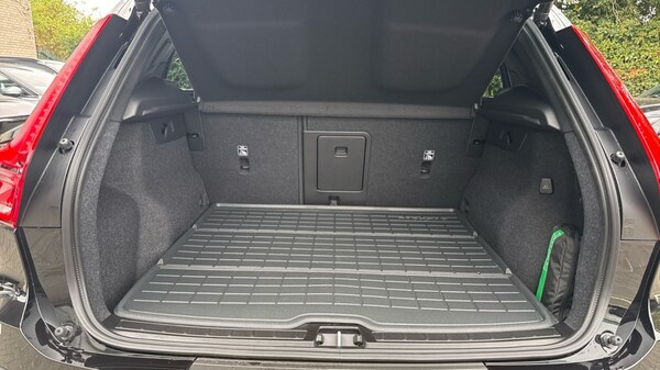Used Volvo XC40 2025 for sale - 76183873: Photo 15