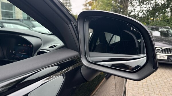 Used Volvo XC40 2025 for sale - 76183873: Photo 25