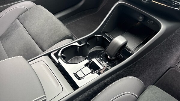 Used Volvo XC40 2025 for sale - 76183873: Photo 36