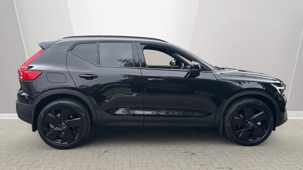 Used Volvo XC40 2025 for sale - 76183873: Photo 3