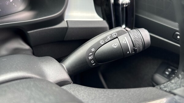Used Volvo XC40 2025 for sale - 76183873: Photo 54