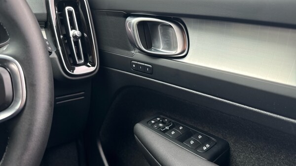 Used Volvo XC40 2025 for sale - 76183873: Photo 55