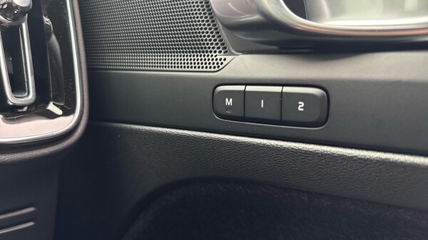 Used Volvo XC40 2025 for sale - 76183873: Photo 56