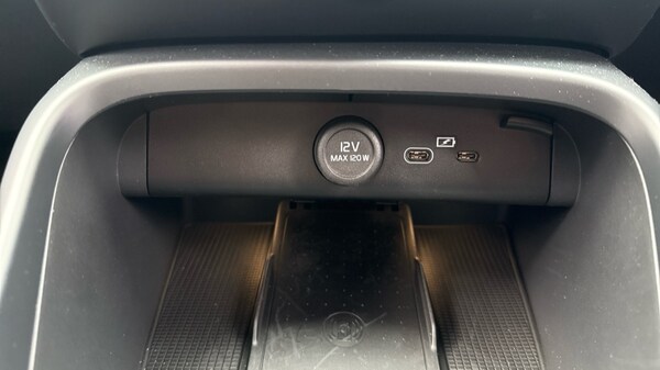 Used Volvo XC40 2025 for sale - 76183873: Photo 58