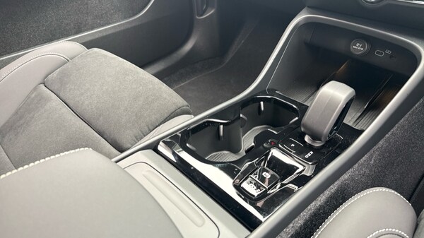 Used Volvo XC40 2025 for sale - 76183873: Photo 60