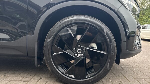 Used Volvo XC40 2025 for sale - 76183873: Photo 9