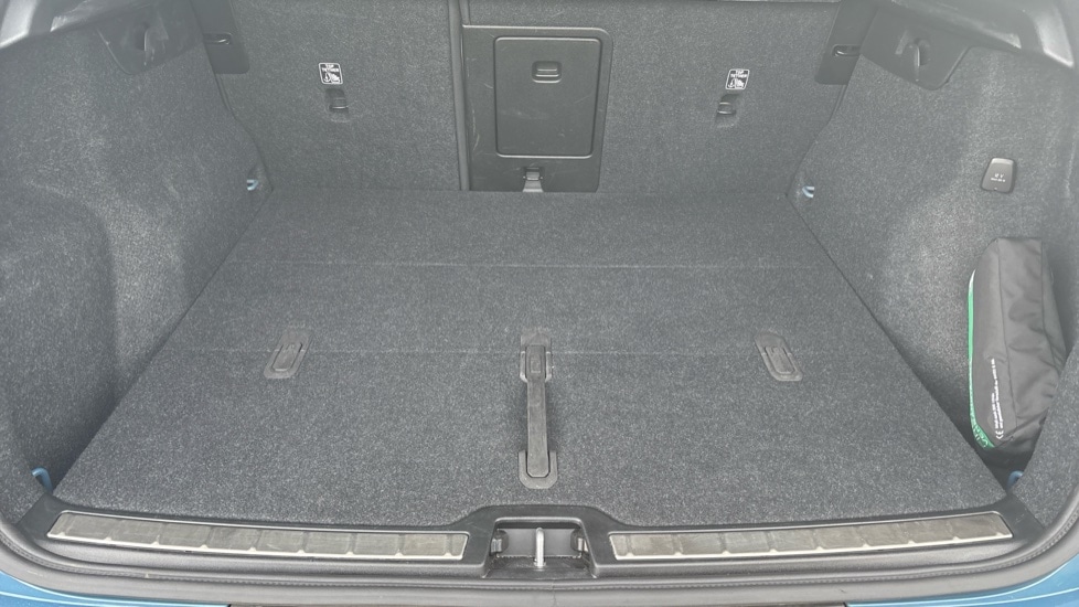 Used Volvo XC40 2025 for sale - 77706382: Photo 18